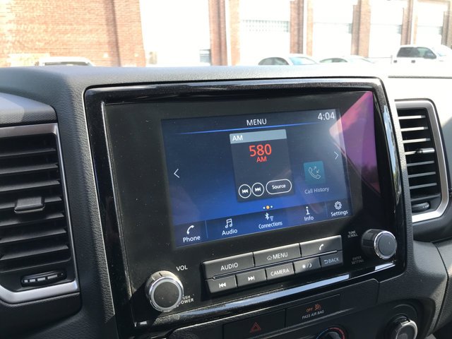 Used 2022 Glacier White Nissan SV image 16