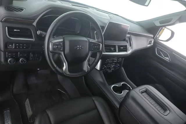 Used 2024 Black Chevrolet Z71 image 17
