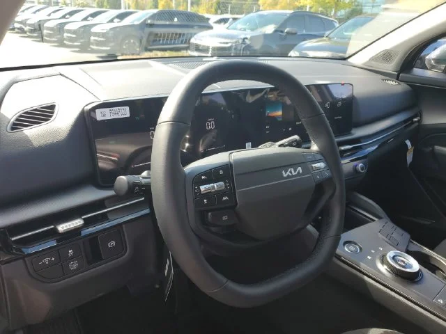 New 2027 Gravity Gray Kia LX image 15