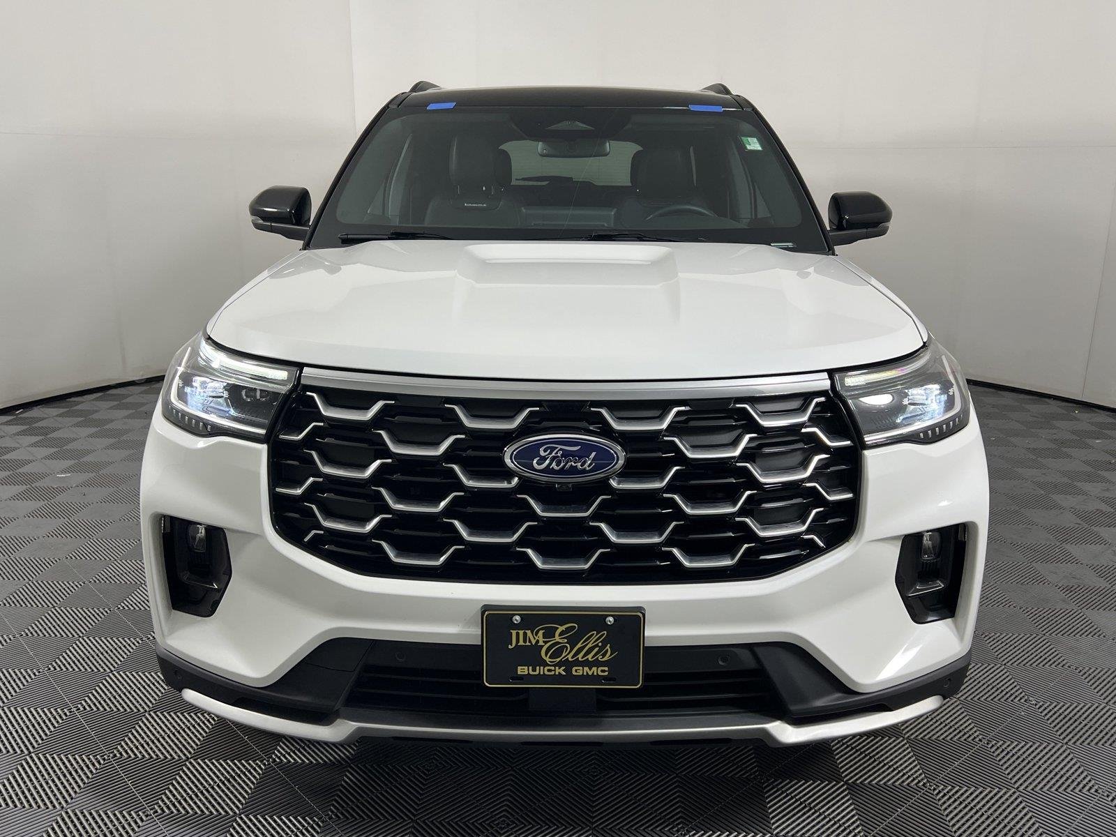Used 2025 White Ford Platinum image 14