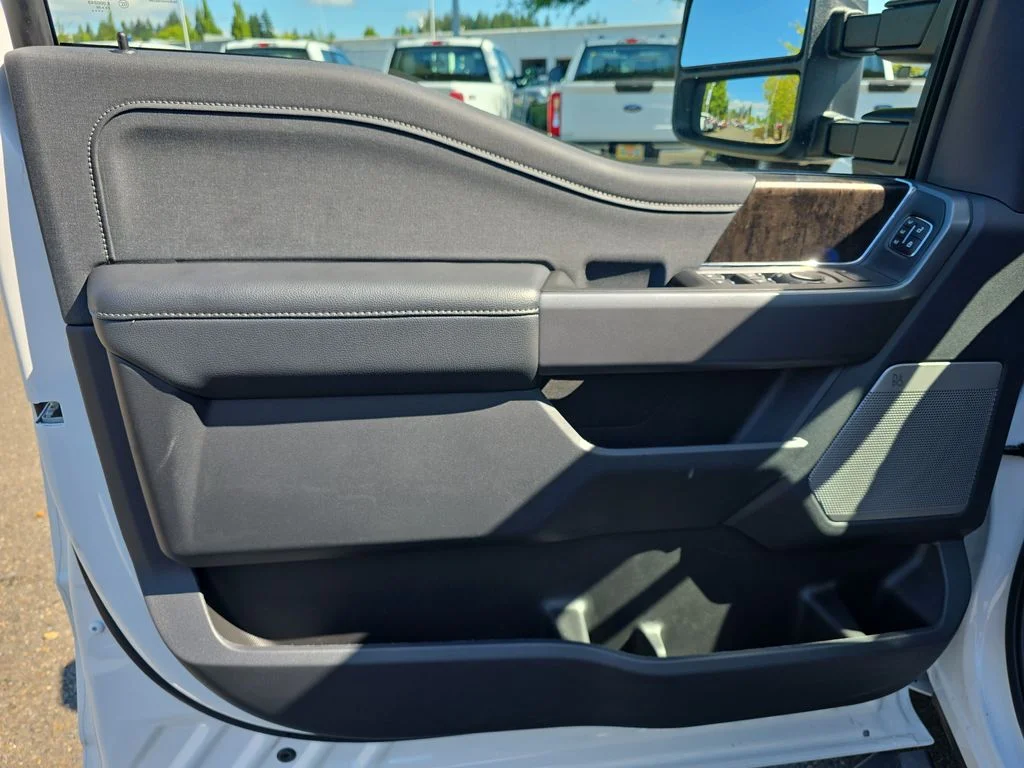 New 2026 White Ford Lariat image 13