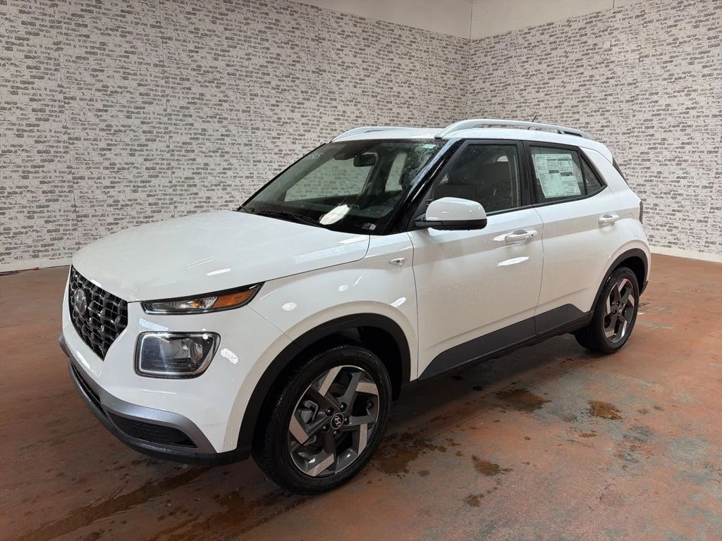 Used 2026 Lunar White Hyundai SEL image 3