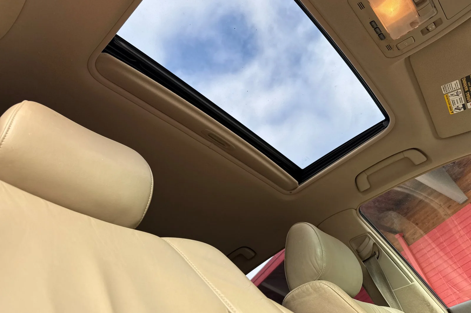 Used 2004  Lexus  image 16
