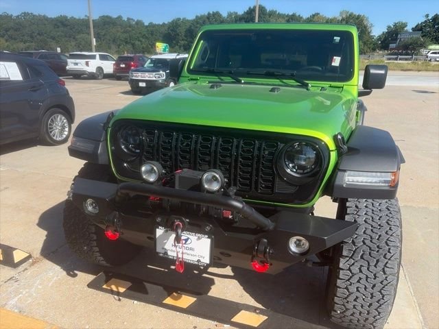 Used 2025 Green Jeep Willys image 2
