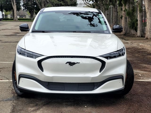 New 2026 White Ford Select image 2