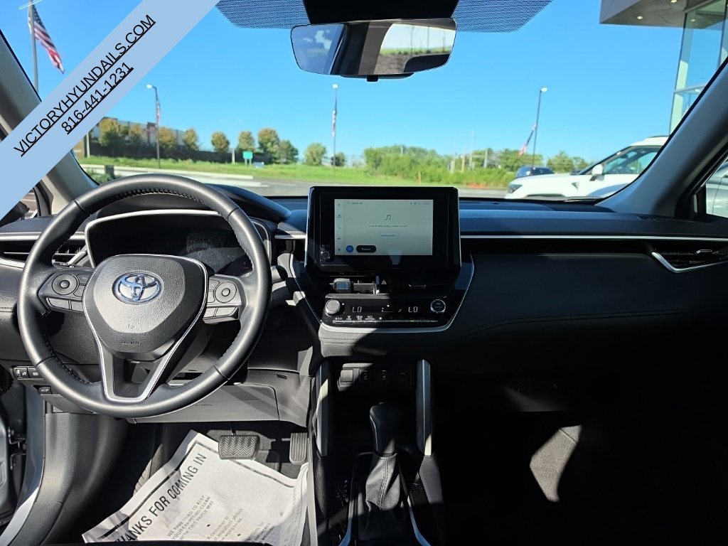 Used 2025 Silver Toyota XLE image 26