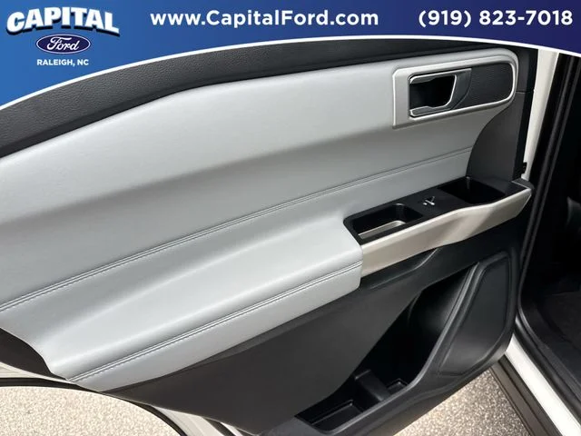 Used 2023 White Ford XLT image 17