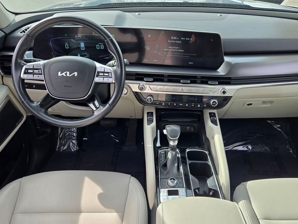 Used 2024 Black Kia S image 30