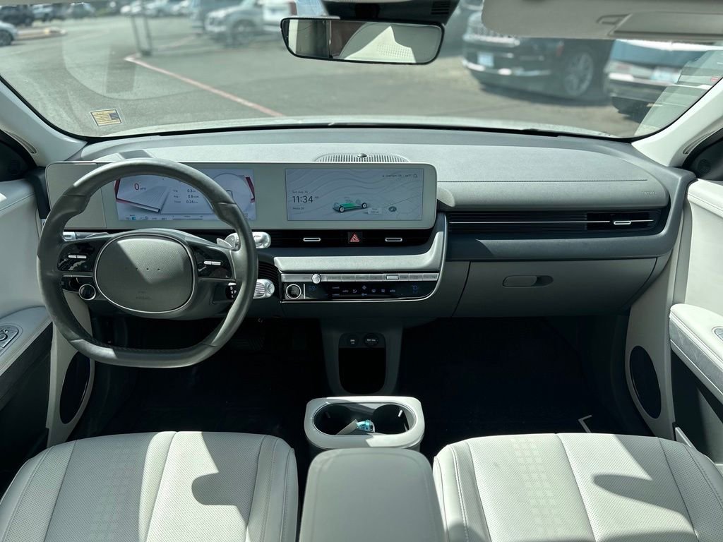 Used 2023 Gray Hyundai SEL image 25