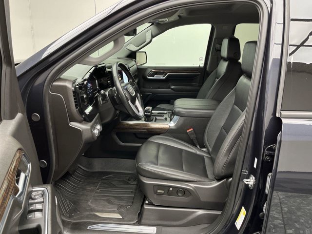 Used 2024 Titanium Rush Metallic GMC Elevation image 3
