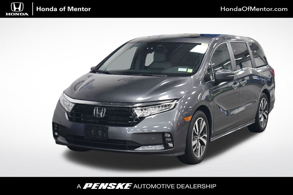 Certified Used 2024 Modern Steel Metallic Honda Touring image 1