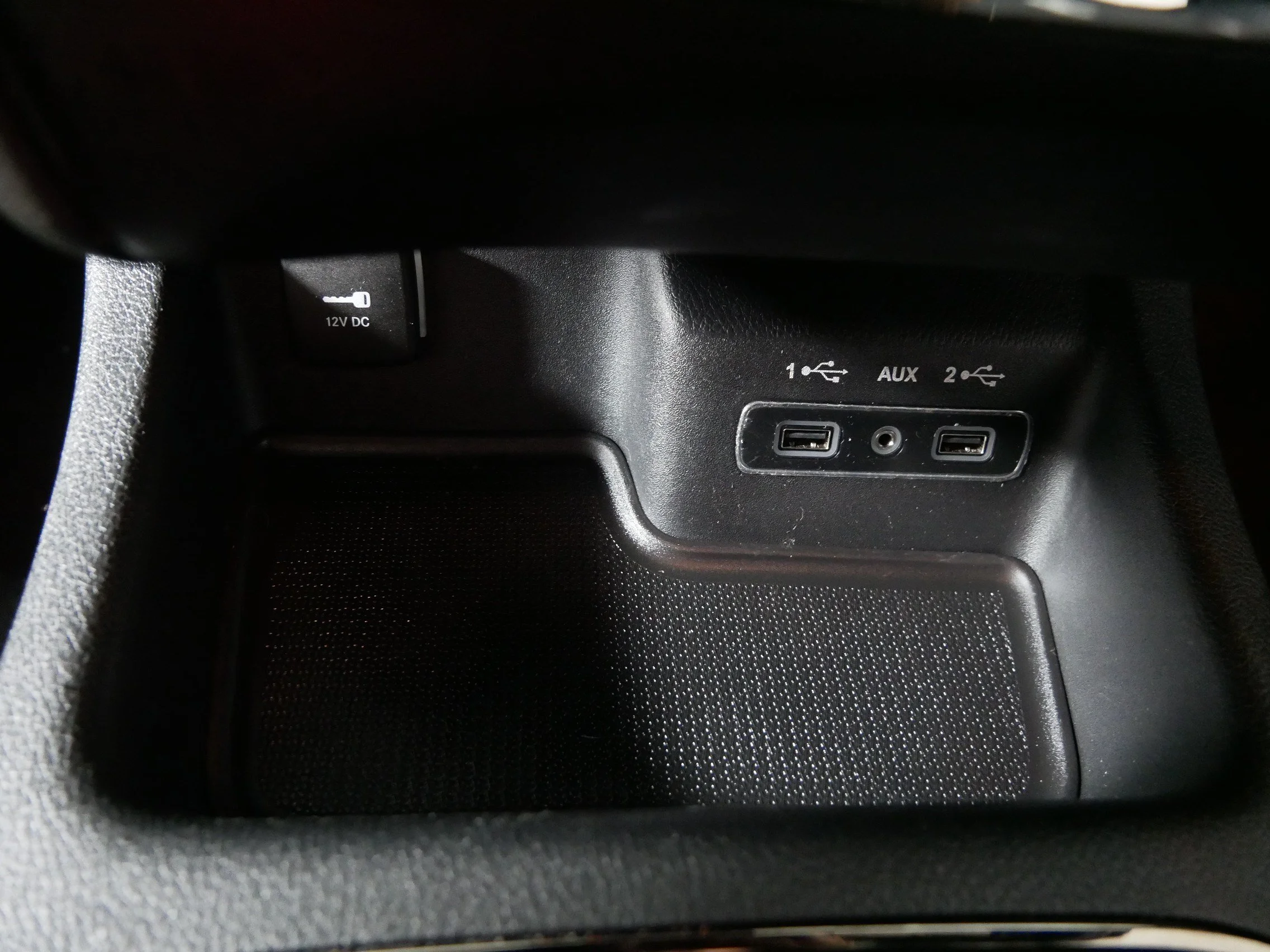 Used 2020 DB Black Clearcoat Dodge R/T image 29