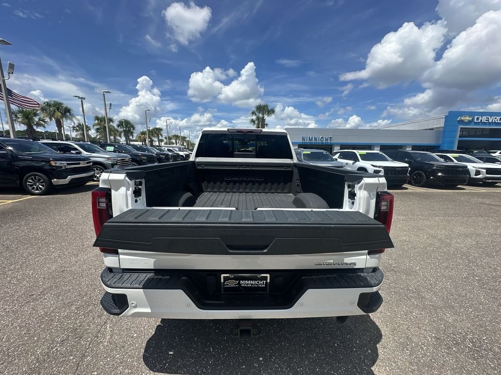 Used 2024 White Frost Tricoat GMC Denali Ultimate image 25
