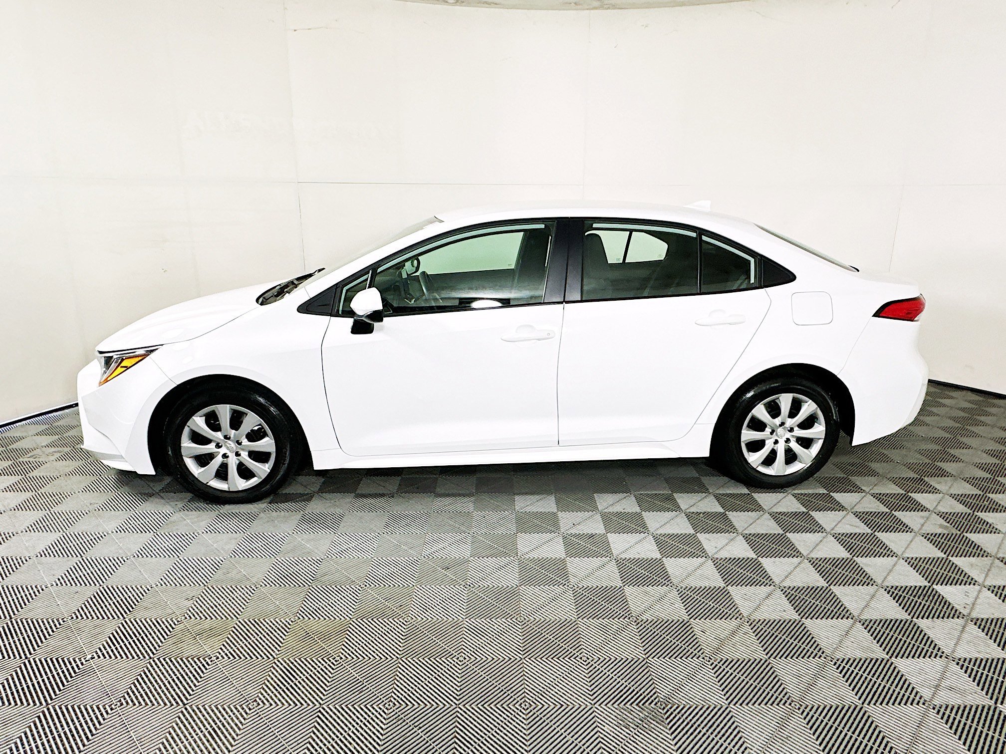 2024 Toyota Corolla thumbnail 8