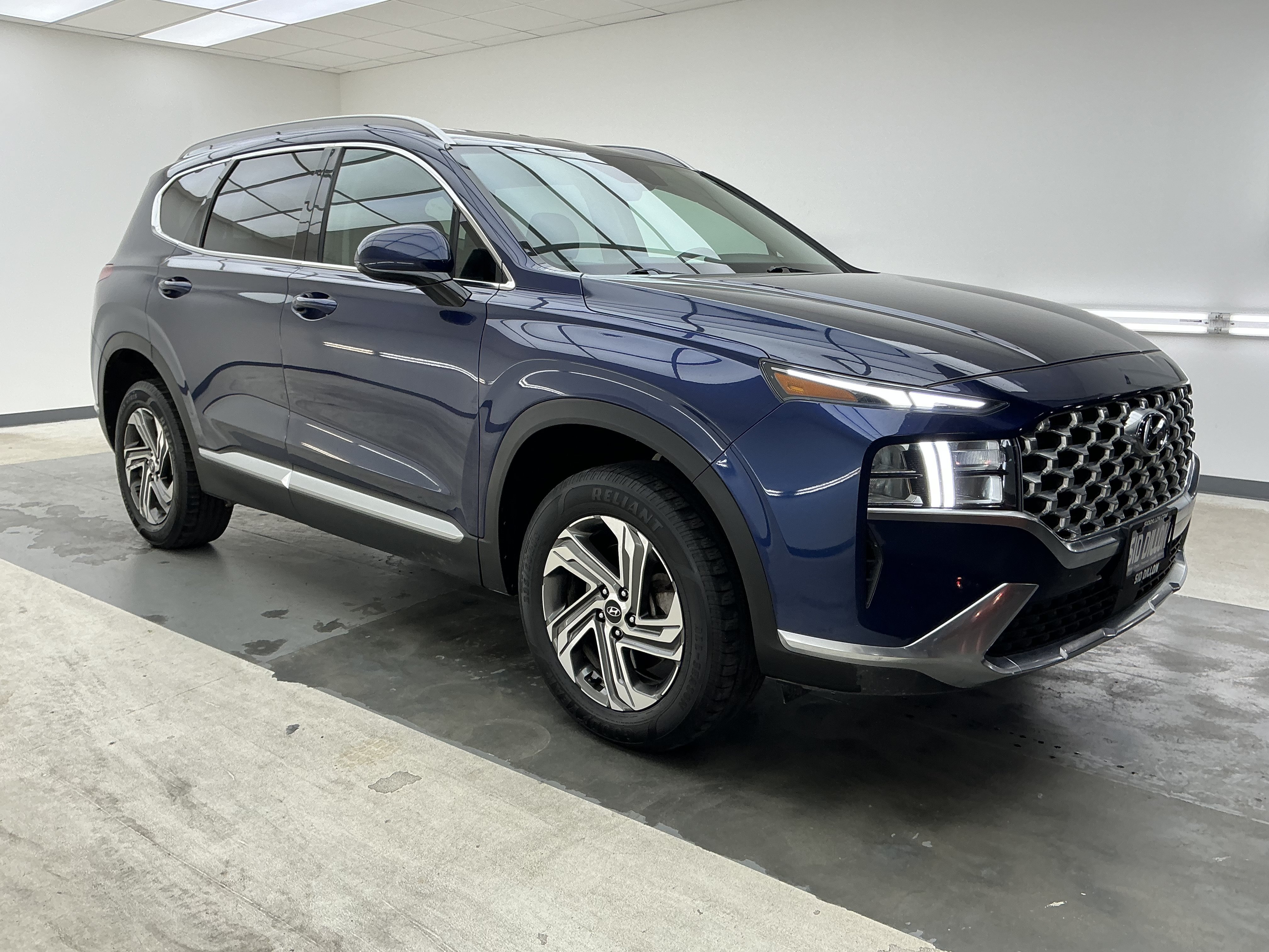 Used 2021 Stormy Sea Hyundai SEL image 3