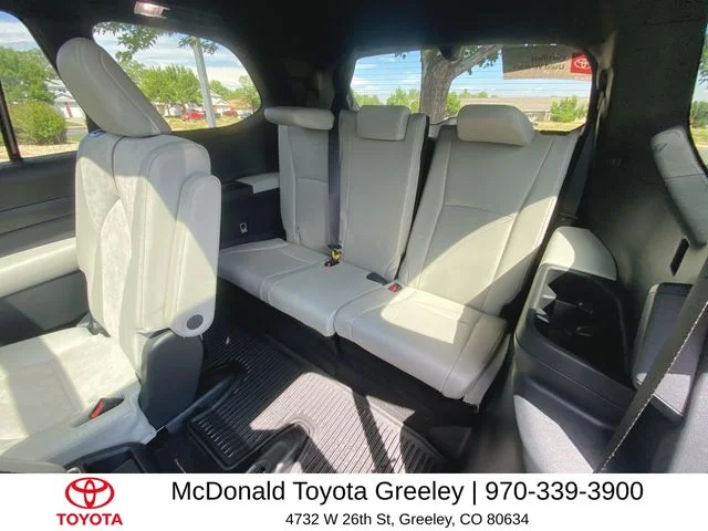 Used 2025  Toyota MAX Platinum image 24