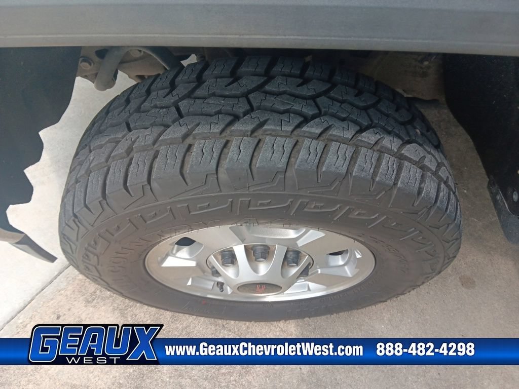 Used 2015 LIGHT STEEL GRAY METALLIC GMC SLE image 16