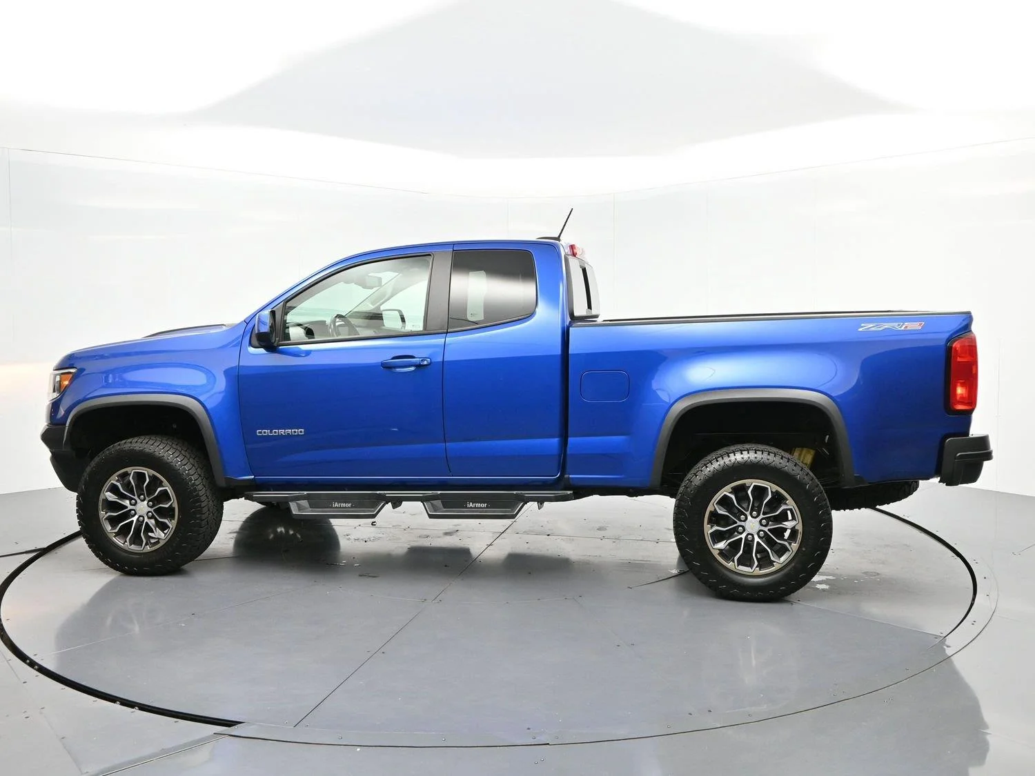 Used 2020 KINETIC BLUE METALLIC Chevrolet 4WD ZR2 image 4