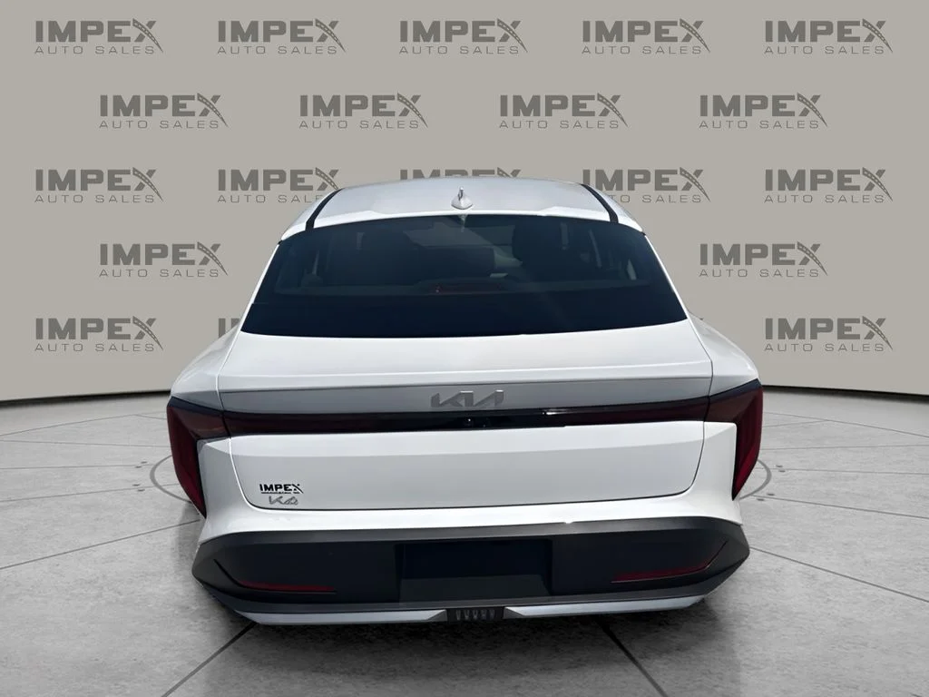 Used 2025 White Kia LXS image 4