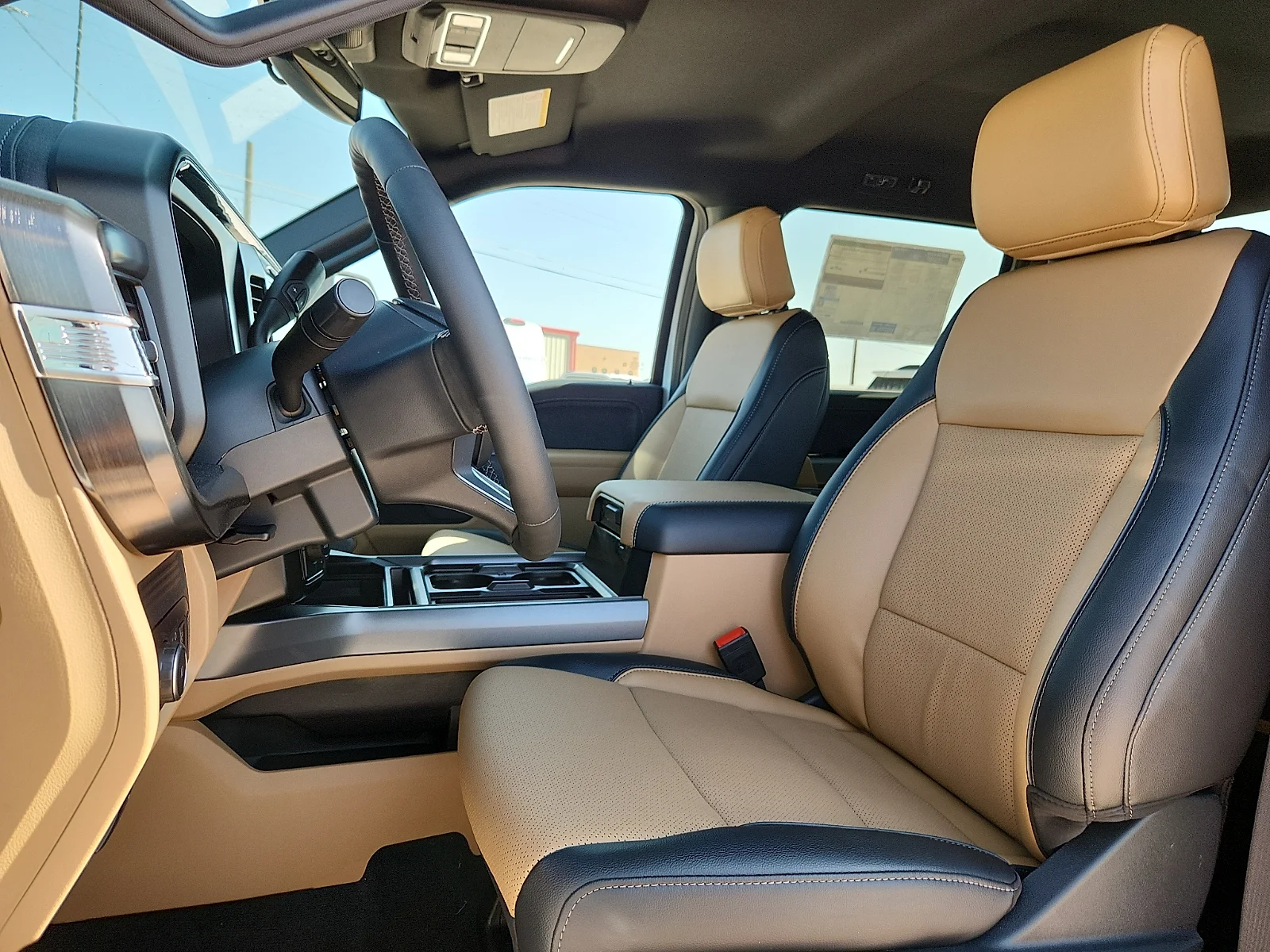 New 2026 Oxford White Ford Lariat image 17