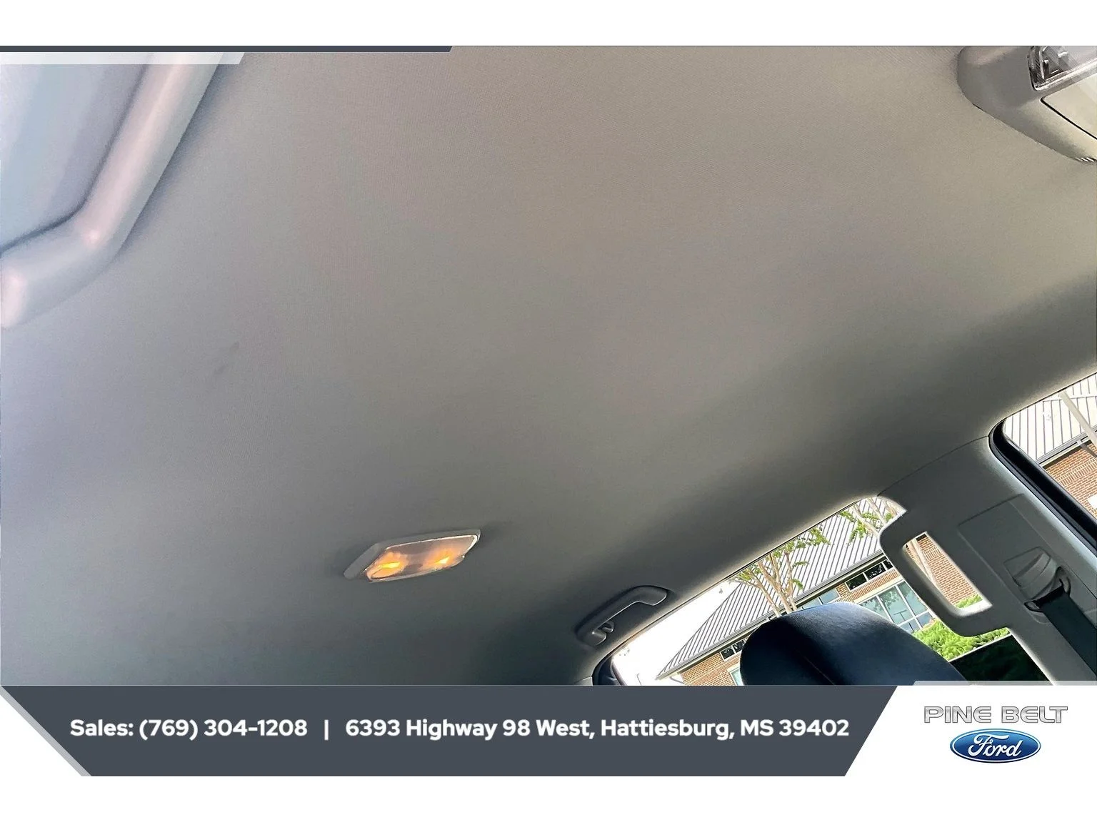 Used 2020 Cement Toyota SR5 image 17