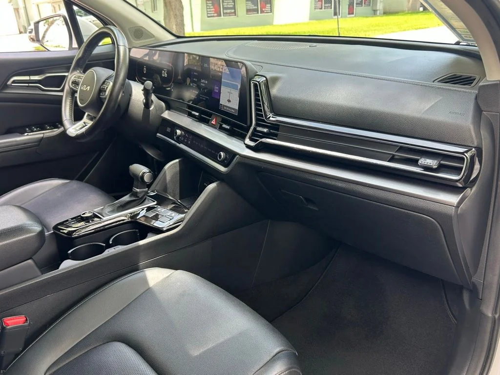 Used 2023 White Kia EX image 37