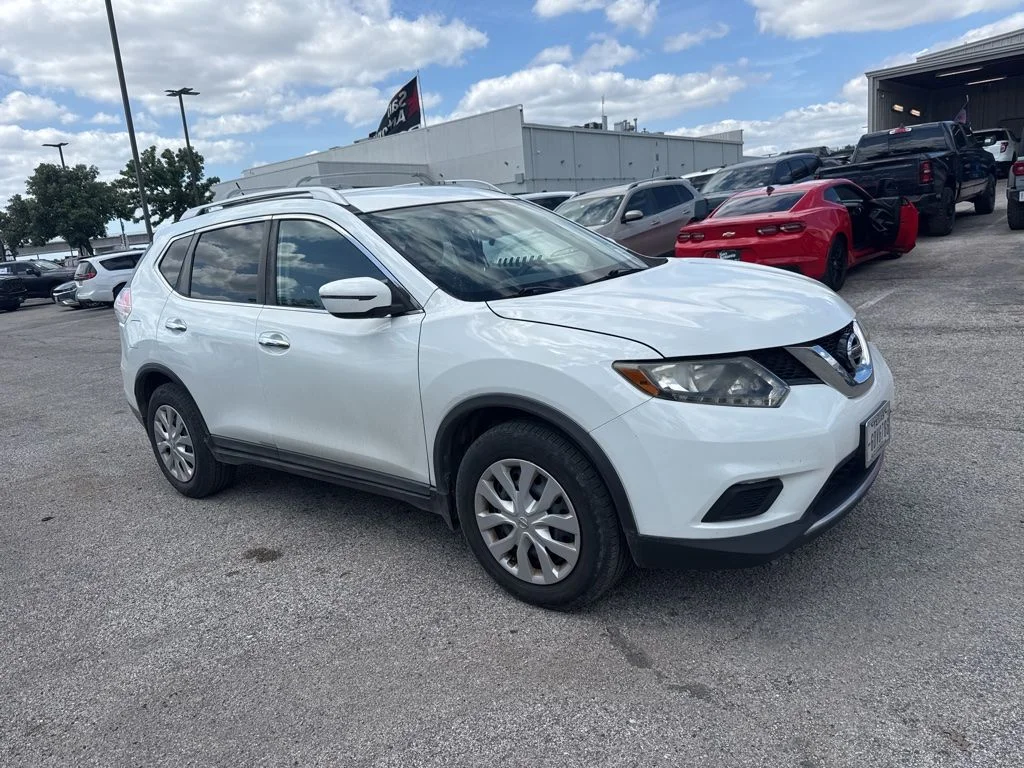2016 Nissan Rogue S FWD's photo
