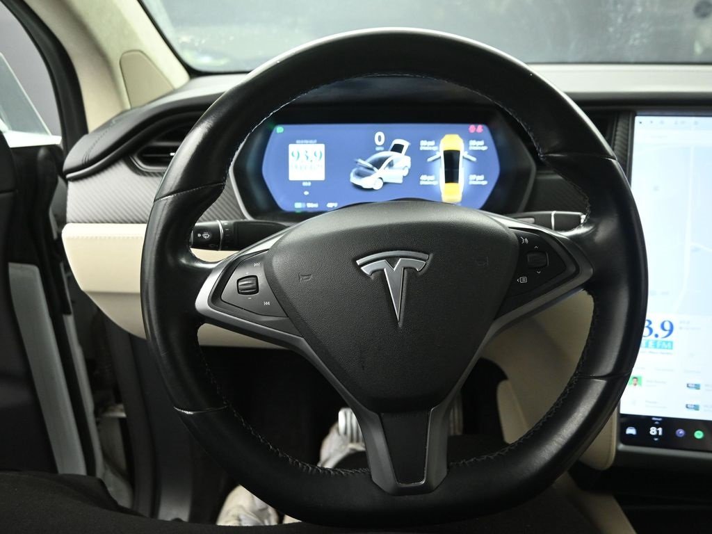 2018 TESLA MODEL X - Image 16