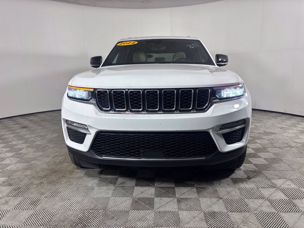 Used 2024 White Jeep Limited image 8