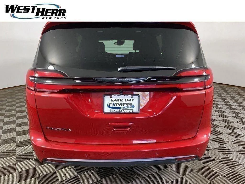 Used 2026 Red Hot Pearlcoat Chrysler Select image 47