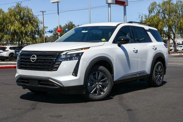 New 2026 Everest White Pearl TriCoat Nissan SV image 10