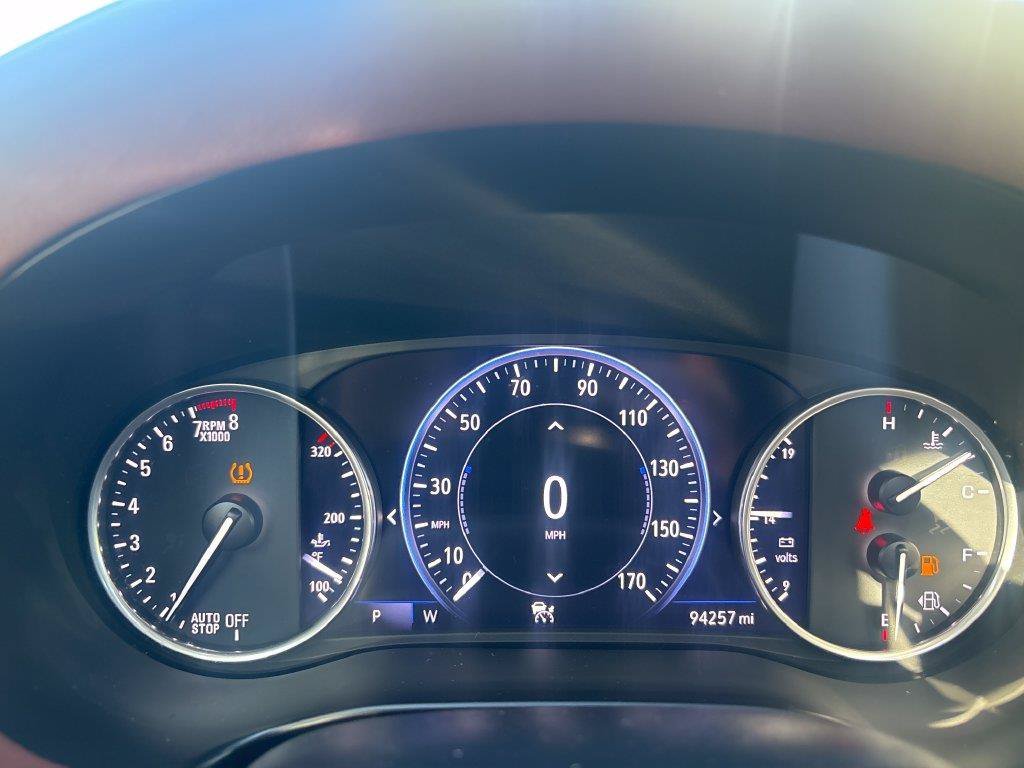 Used 2020 White Buick Avenir image 5