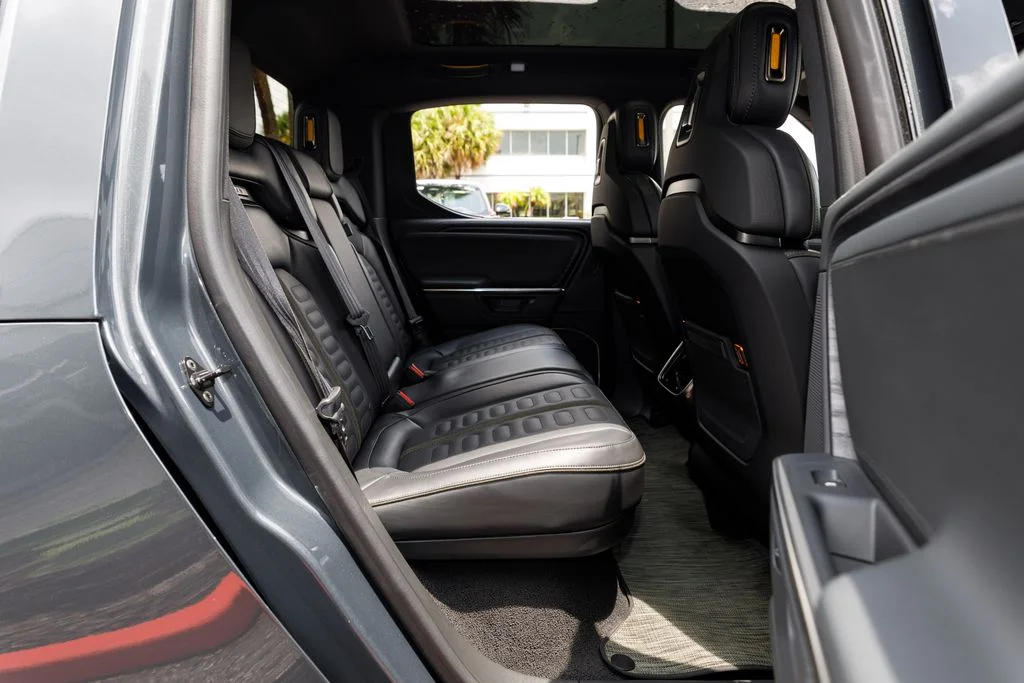 Used 2025  Rivian Adventure Dual Motor Large Pack image 14