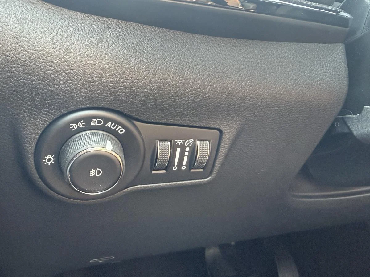 New 2026 joose (pl4) Jeep Altitude image 29