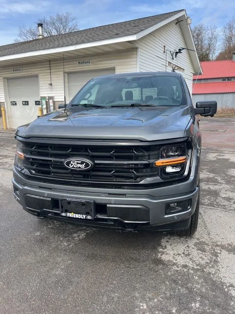 Used 2026 Gray Ford XLT image 3