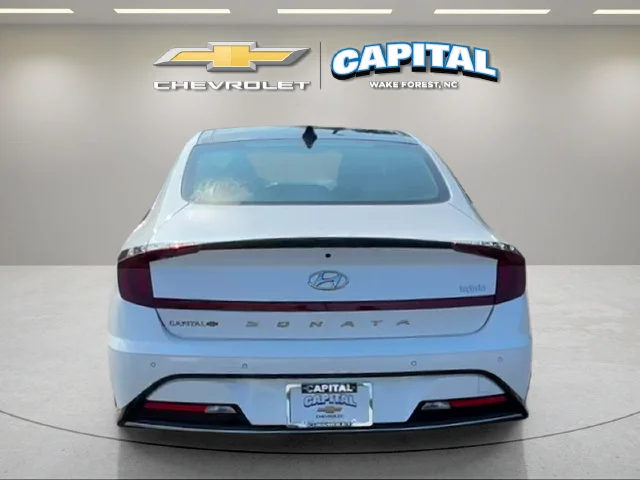 Used 2023 White Hyundai Limited image 4