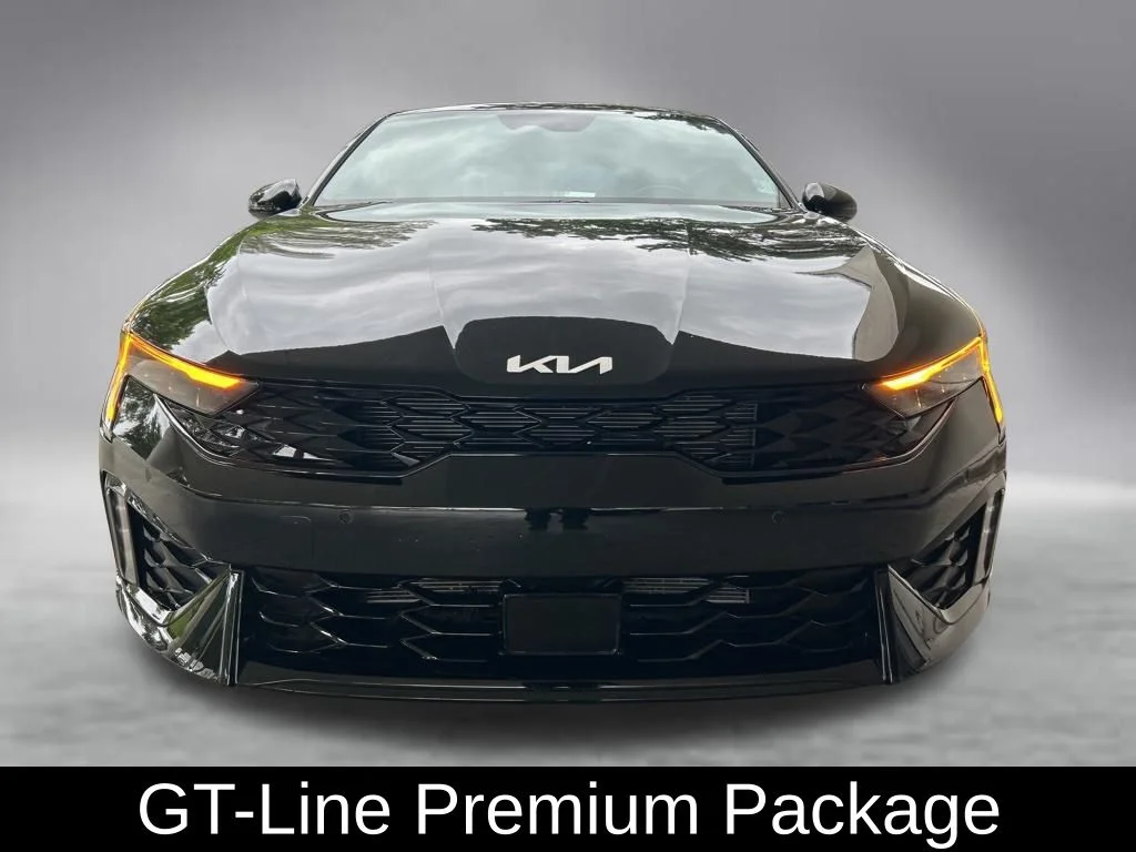 Used 2025 Black Kia GT-Line image 15