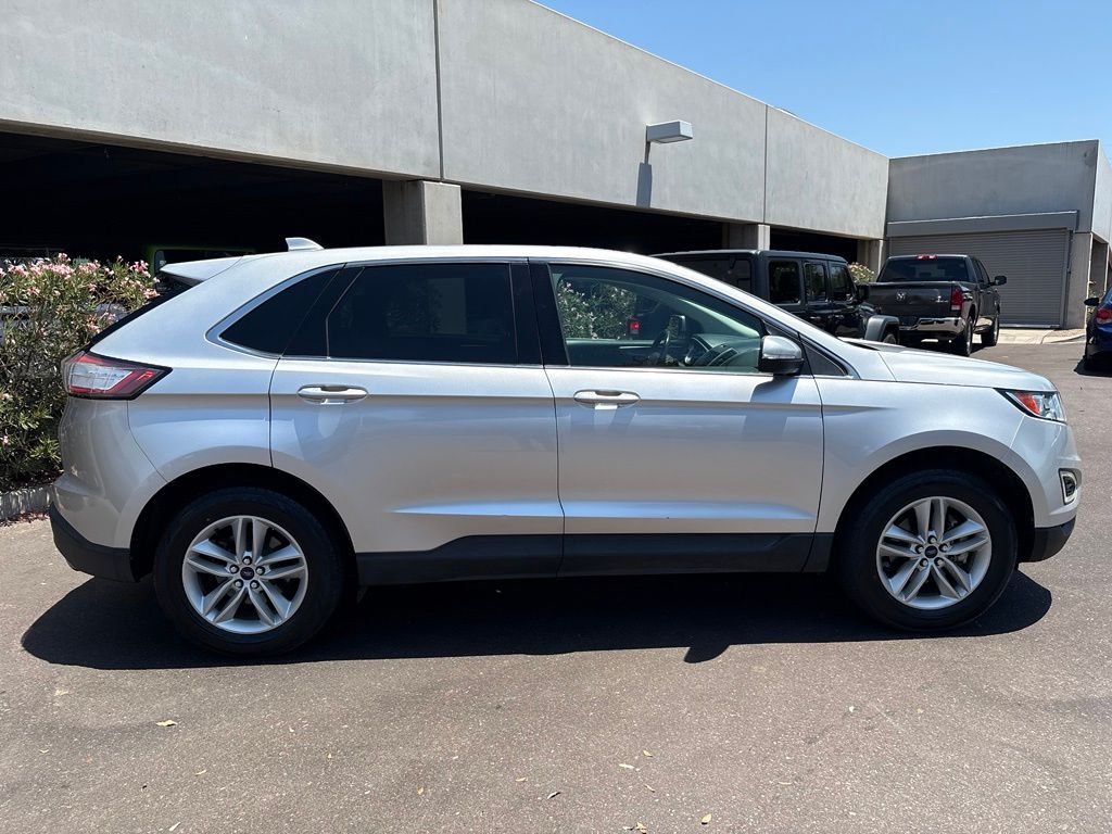 Used 2018 Silver Ford SEL image 4