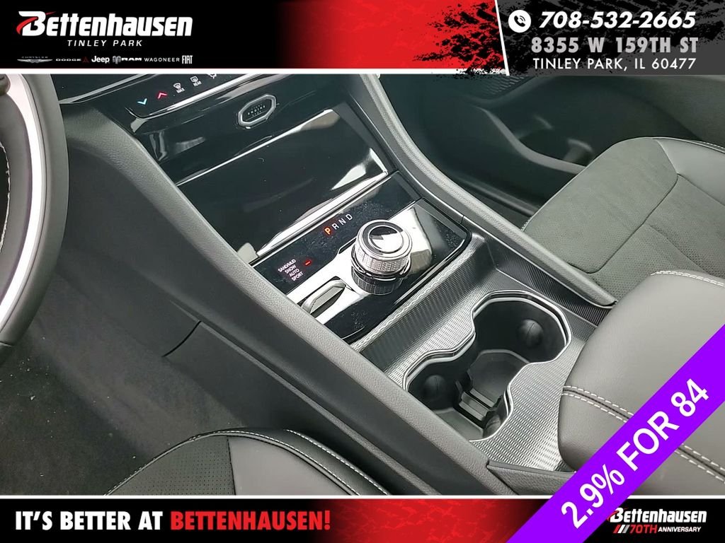 New 2026 Silver Zynith Exterior Paint Jeep Altitude image 21