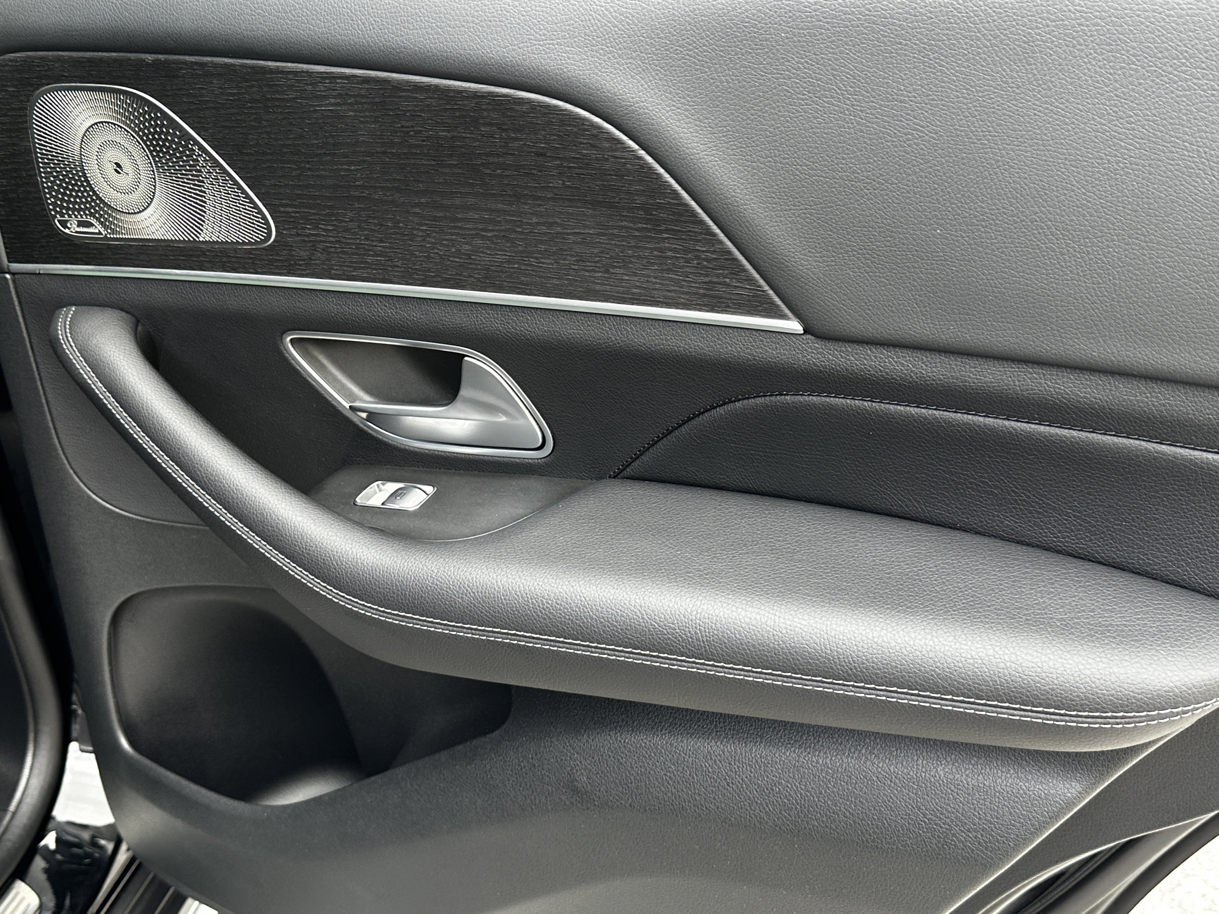 Certified Used 2022 Black Mercedes-Benz GLE 350 image 19