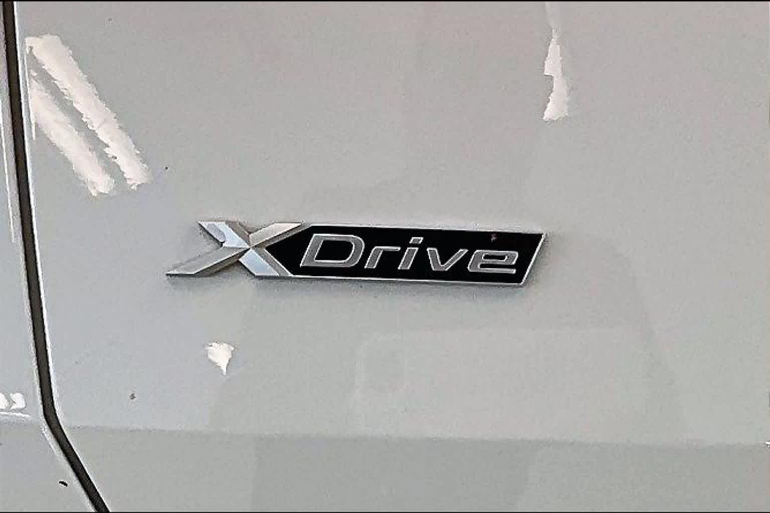 Used 2026 Alpine White BMW 30 xDrive image 30
