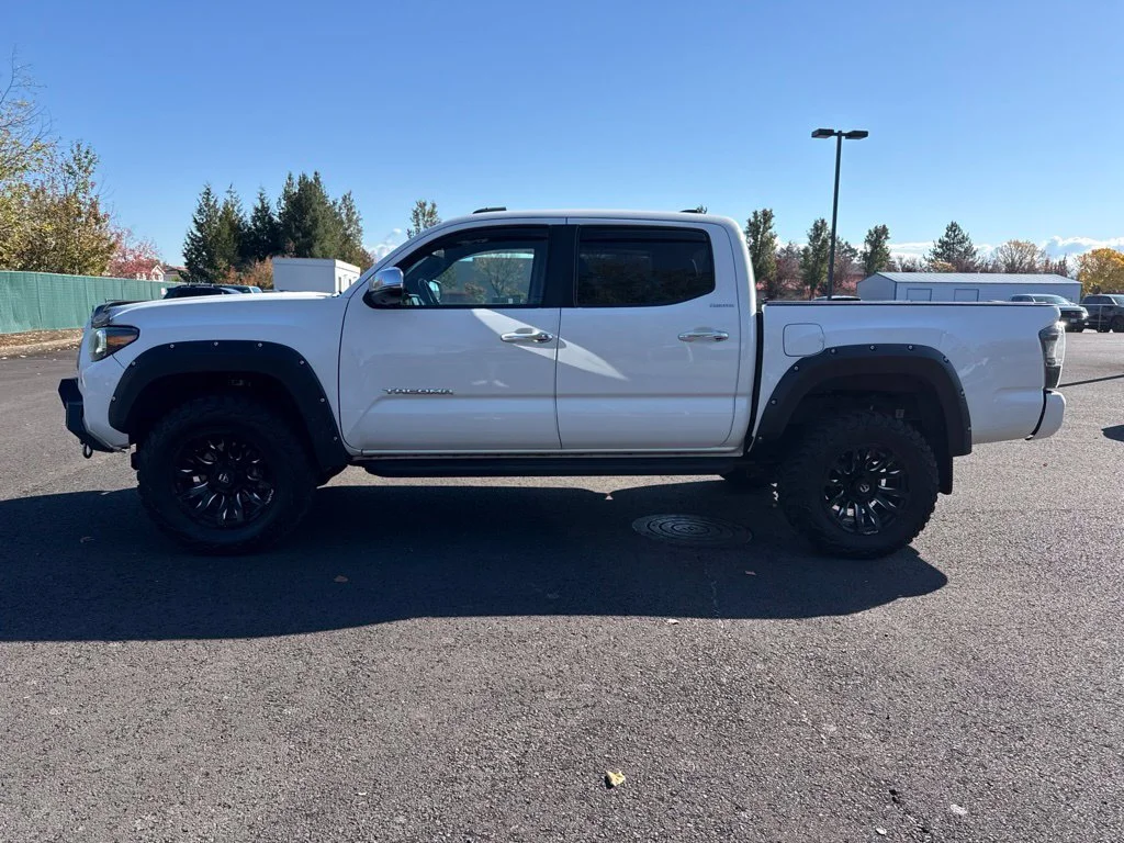 Used 2020 Super White Toyota Limited image 4