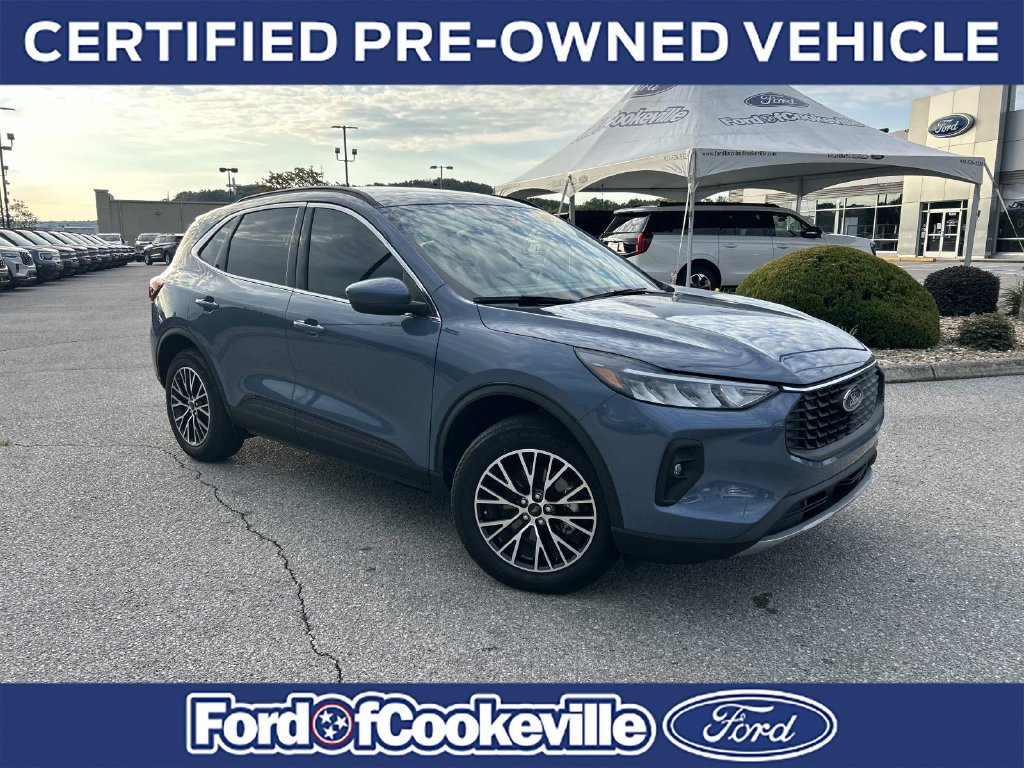 Used 2025 Vapor Blue Ford Base image 2