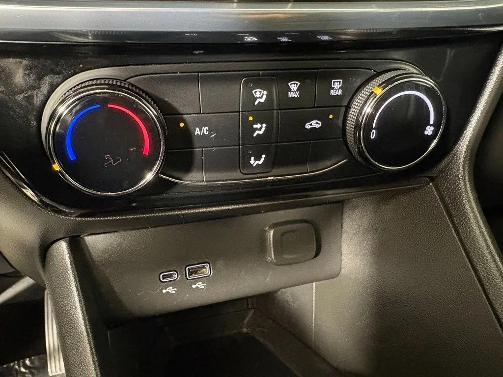 Used 2024 Red Buick Sport Touring image 31