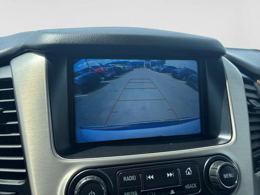 Used 2020 White GMC Denali image 22