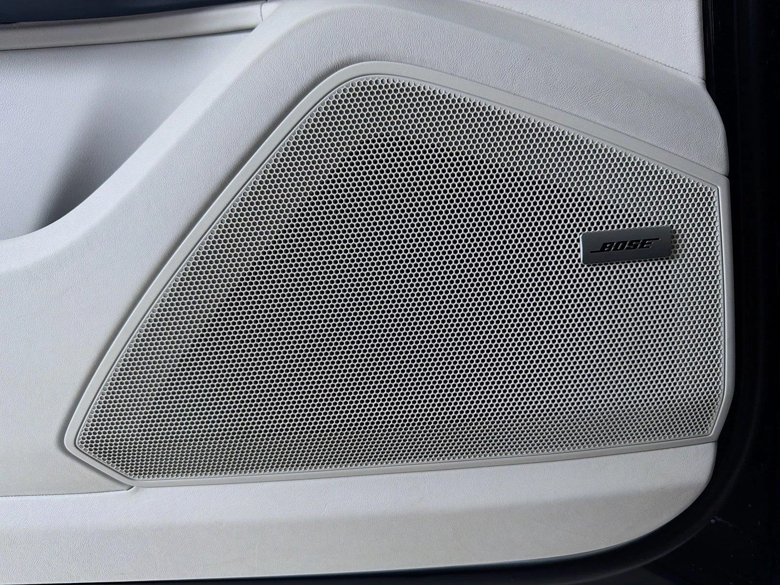 2022 Porsche Cayenne Platinum Edition - Photo 9