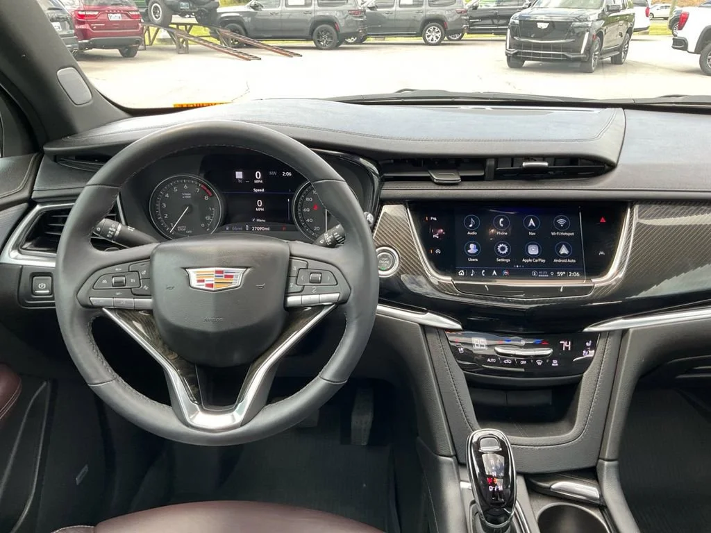 Used 2024 Stellar Black Metallic Cadillac Premium Luxury image 17
