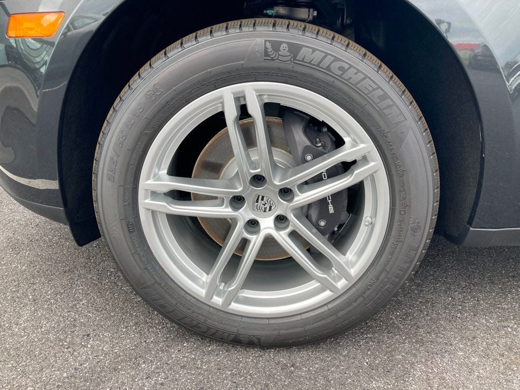 2026 Porsche Macan - Photo 23