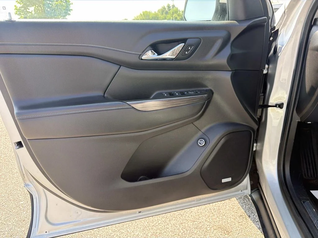 Used 2019 Silver GMC SLT-1 image 14