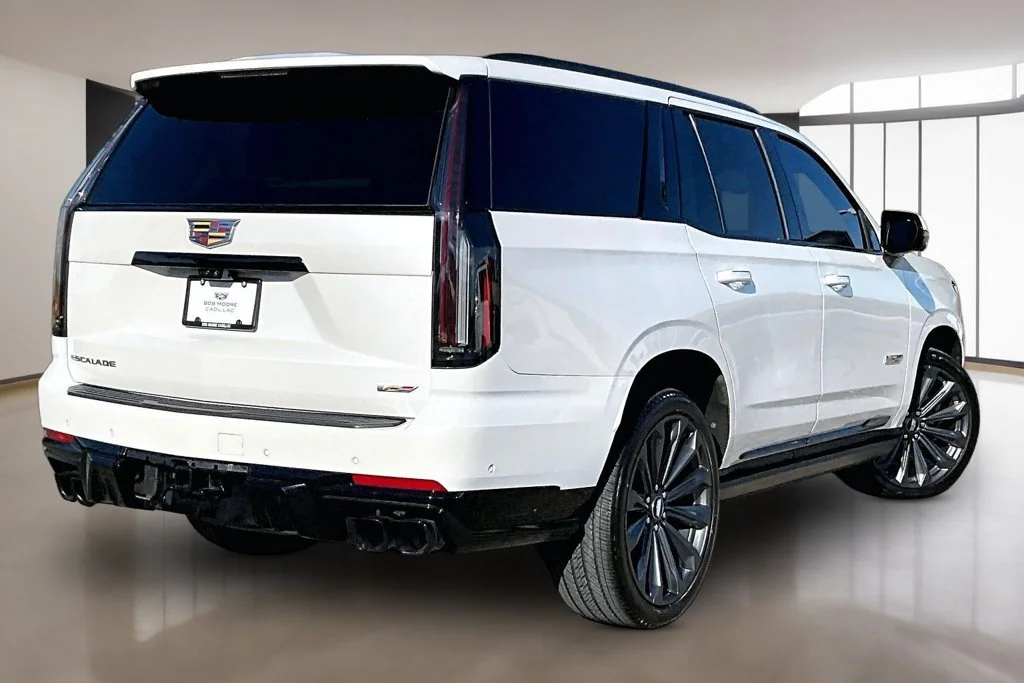 Used 2025 White Cadillac V-Series image 2